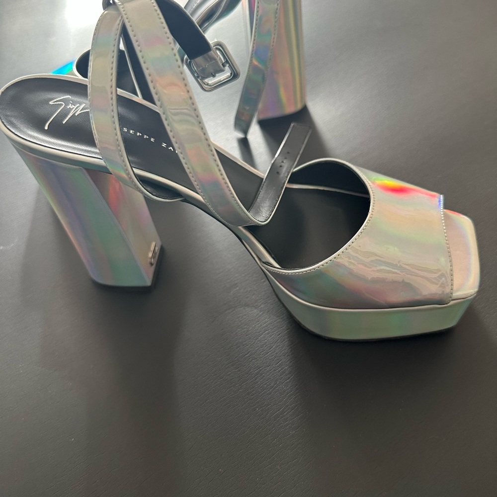 Giuseppe zanotti platform shoes .EXCELLENT condition.US 9 -9.5